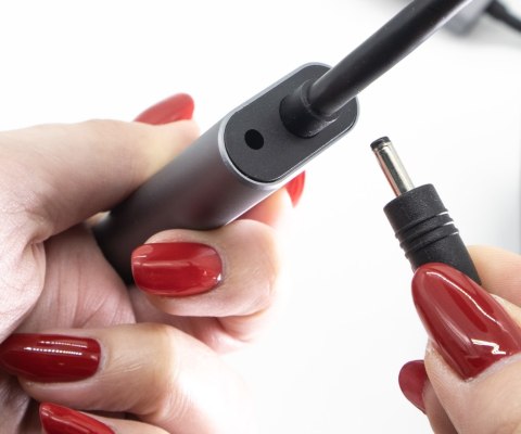 ZASILACZ 5V/2A/1.35/3.5/U UNITEK