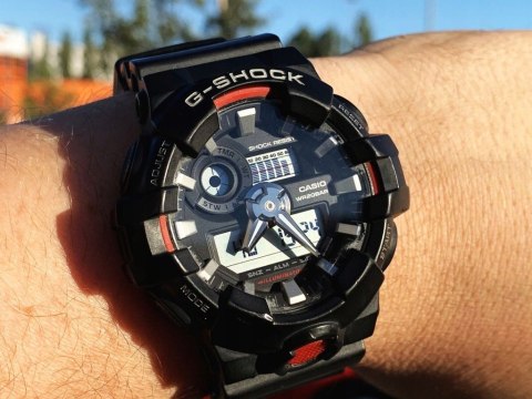 ZEGAREK MĘSKI CASIO G-SHOCK GA-700-1AER (zd140e)