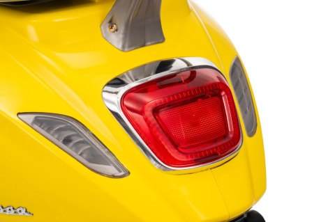 Pojazd Skuter Vespa ROMA Żółty