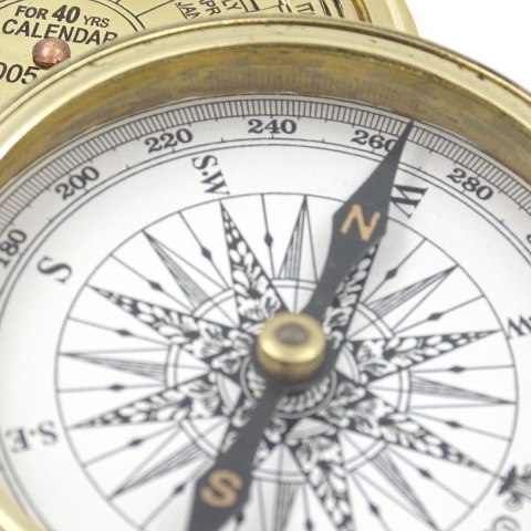 Kompas Mosiężny Retro + 40-letni Kalendarz w Eleganckim Pudełku - Prezent dla Żeglarza i Szefa - COM101