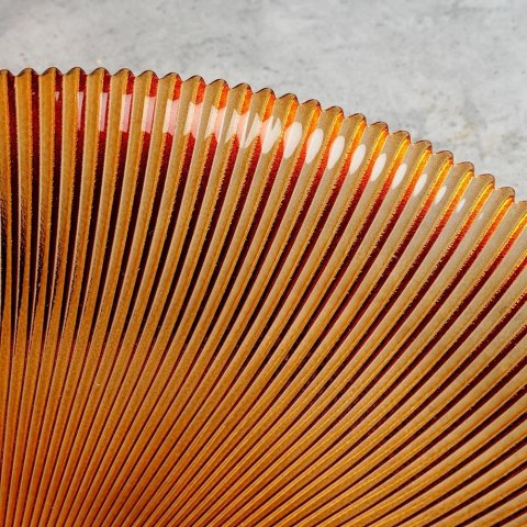 Talerz Deserowy Szklany Bursztynowy 21 cm VILDE Wzór Promienie