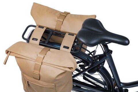 Sakwa podwójna BASIL BROOKLYN DOUBLE PANNIER BAG 41L, Universal Bridge System, wodoodporna, sand (NEW 2026)
