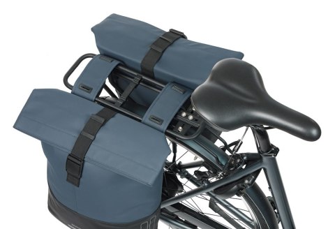 Sakwa podwójna BASIL COVE DOUBLE PANNIER BAG 28-32L, Universal Bridge System, navy/black (NEW 2026)