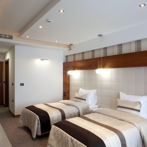 Oczko V-TAC GU10 kwadrat ruchome chrom (opak. 2 szt) VT-817-SQ-CH 3 lata gwarancji