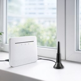 Qoltec Antena 4G LTE z podstawą magnetyczną | 5dBi | wewnętrzna | dookólna | 600-2700 MHz | SMA | 3m