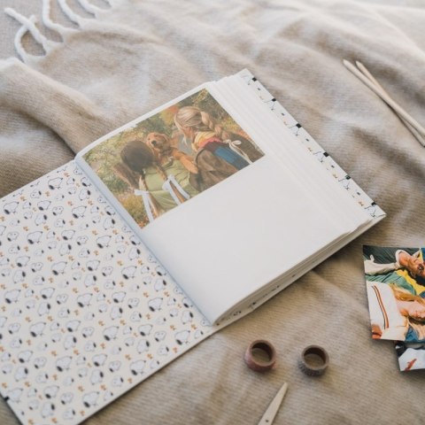 Snoopy - Album fotograficzny na 304 zdjęcia 13x20 cm z kolekcji Lazy Days
