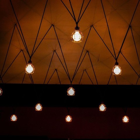 Żarówka LED V-TAC 7W filament E27 kula glob G95 bursztyn 95x138mm VT-2027 2200K 700lm