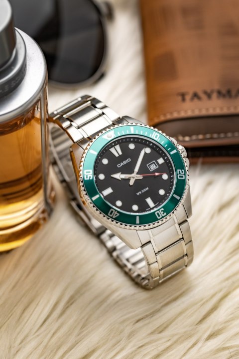 Zegarek Casio Collection MDV-107D-3AVEF