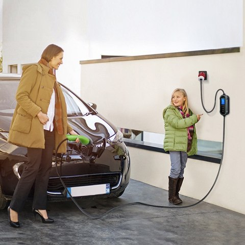 Qoltec Mobilna ładowarka do samochodu elektrycznego EV i hybryd z regulacją 2w1 Typ2 | 11kW | 400V | CEE 32A | Wi-fi | TUYA | SM