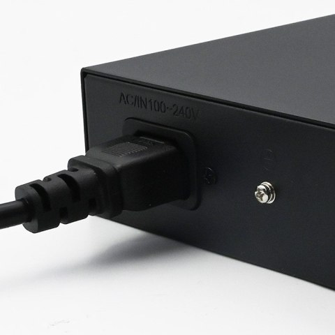 Qoltec Przełącznik sieciowy SWITCH Gigabit Ethernet | 16x RJ45 | 2x SFP | 1000 Mb/s
