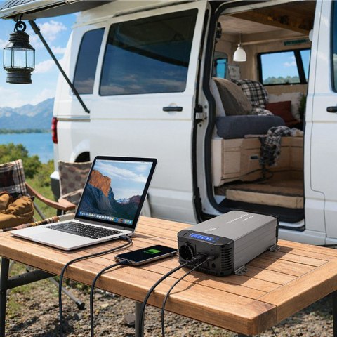 Qoltec Przetwornica napięcia Pure Sine Wave | 12V na 230V | 1000/2000W | UPS BYPASS | LCD | USB | USB-C | Kompatybilna z LiFePO4