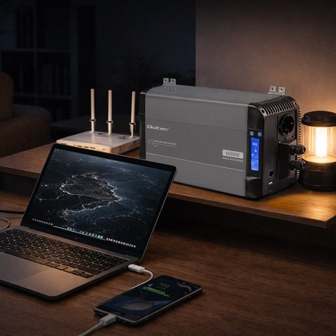 Qoltec Przetwornica napięcia Pure Sine Wave | 12V na 230V | 3000/6000W | LCD | USB | USB-C | Kompatybilna z LiFePO4 GEL AGM