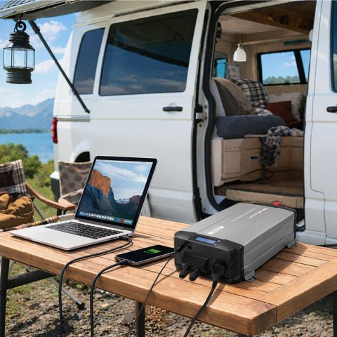 Qoltec Przetwornica napięcia Pure Sine Wave | 12V na 230V | 3000/6000W | UPS BYPASS | LCD | USB | USB-C | Kompatybilna z LiFePO4