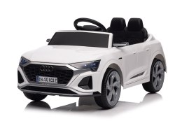Auto Audi SQ8 białe na akumulator dla dzieci + pilot 2,4 GHz