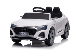Auto Audi SQ8 białe na akumulator dla dzieci + pilot 2,4 GHz