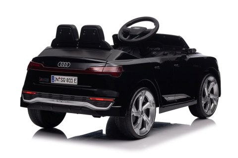 Auto Audi SQ8 czarne na akumulator dla dzieci + pilot 2,4 GHz