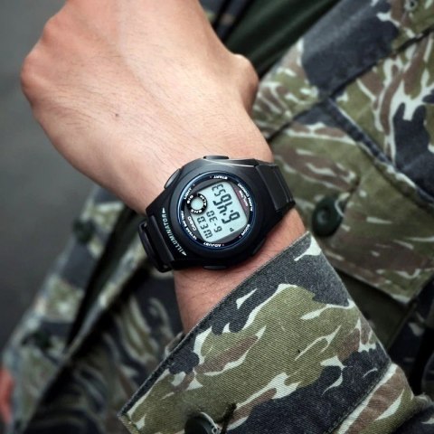 ZEGAREK MĘSKI CASIO F-200W-1ADF (zd151c) + BOX