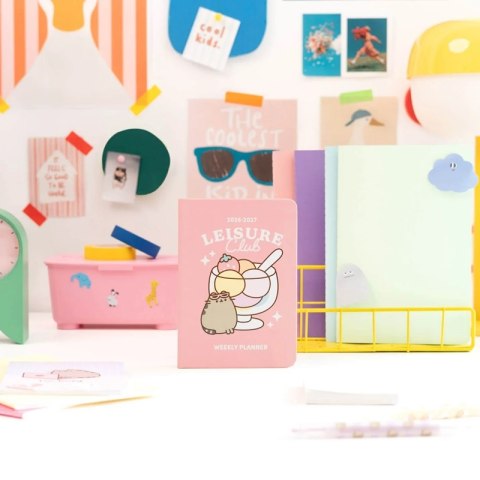 Pusheen - Kalendarz / Planner tygodniowy A6 z kolekcji Tropical Vacation 2026/2027
