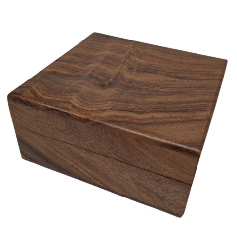 Eleganckie Drewniane Pudełko z wypraską 14x14x6,5 cm - SD16BOX