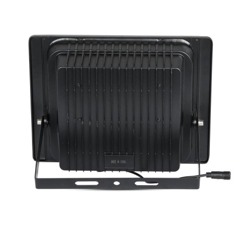 Projektor LED solarny V-TAC 35W czarny IP65 pilot timer VT-100W 4000K 2450lm