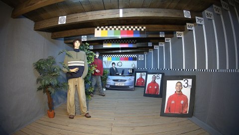 KAMERA WANDALOODPORNA IP DS-2CD2747G2T-LZS(2.8-12MM)(C)BLACK ColorVu - 4 Mpx - MOTOZOOM Hikvision