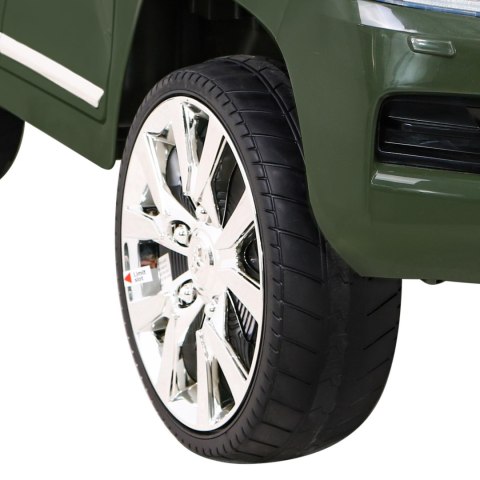 Toyota Land Cruiser na akumulator, Zielony SUV + Pilot + Schowek