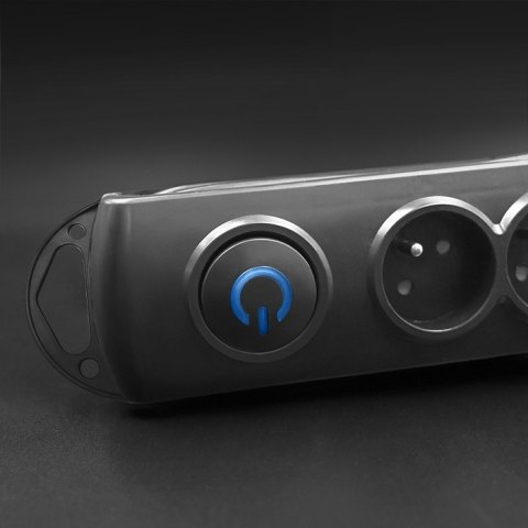 Qoltec Listwa zasilająca antyprzepięciowa | 6 gniazd | 3m | Czarna