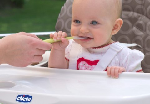 CHICCO 6M+ Miękka łyżeczka silikonowa, bordowy, do karmienia niemowląt