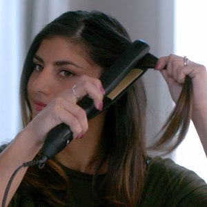 HOT TOOLS SIGNATURE SERIES EMEA 1Ceramiczna prostownica do włosów z LCD