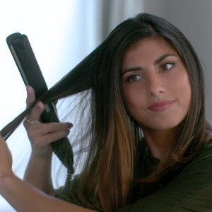 HOT TOOLS SIGNATURE SERIES EMEA 1Ceramiczna prostownica do włosów z LCD