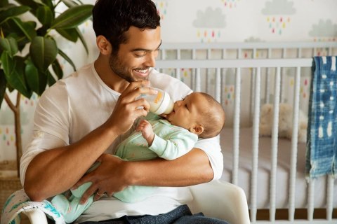 MUNCHKIN LATCH 6M+ 330 ml Butelka dla niemowląt, szybki przepływ i antykolky smoczek