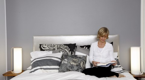 INNOLUX TUBO LED Lampa antydepresyjna, LED z regulacją natężenia światła, 85 W