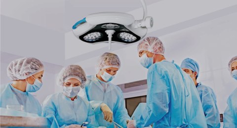 FAMED HELIOS 160/160C Lampa operacyjna dwuramienna sufitowa, dwukopułowa