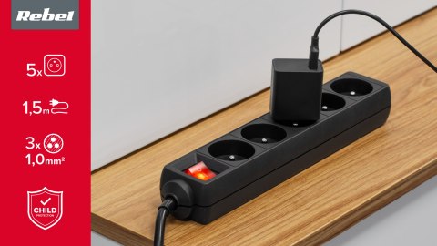 Przedłużacz 5 gniazd 1,5m typu francuskiego z przełącznikiem (3x1,0mm) Rebel czarny