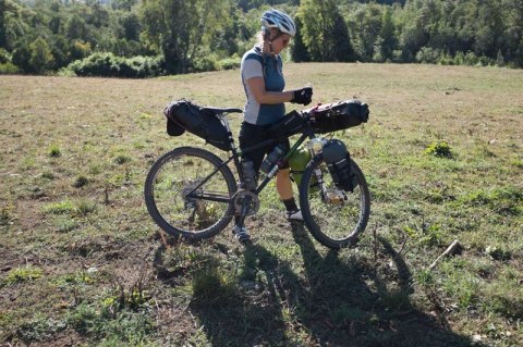 Torba pod siodło BLACKBURN OUTPOST SEAT PACK 10,5l z workiem wodoodpornym czarna (NEW).