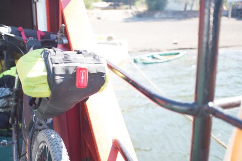 Torba pod siodło BLACKBURN OUTPOST SEAT PACK 10,5l z workiem wodoodpornym czarna (NEW).