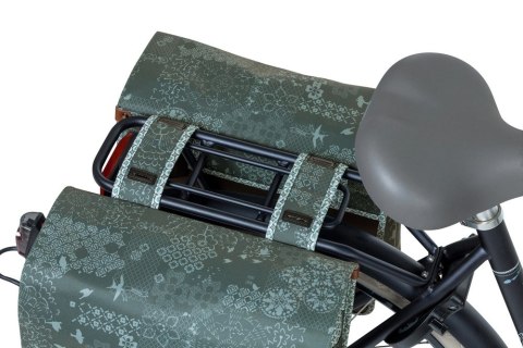 Sakwa podwójna BASIL BOHEME DOUBLE PANNIER BAG 35L Universal Bridge System, wodoodporna forest green (WYPRZEDAŻ -50%)