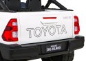 Toyota Hilux na akumulator dla dzieci Biały Pickup + Napęd 4x4 + Pilot + 2 bagażniki