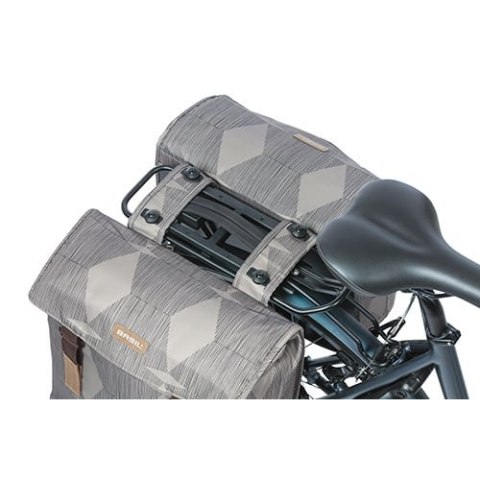 Sakwa podwójna BASIL ELEGANCE DOUBLE PANNIER BAG MIK 40-49L, MIK System (ready to go) wodoodporna chateau taupe (NEW).