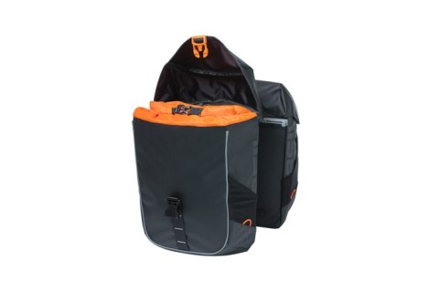 Sakwa miejska podwójna BASIL MILES TARPAULIN DOUBLE PANNIER BAG MIK 34L, MIK System (ready to go), 100% wodoodporna black orange