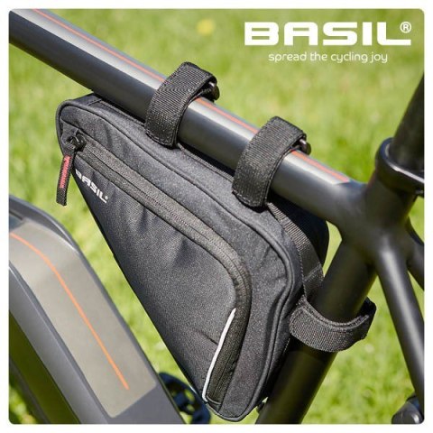 Torba trójkątna pod ramę BASIL SPORT DESIGN TRIANGLE FRAME BAG M 1.7L, wodoodporna czarna (DWZ).