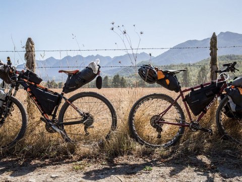 Torba na ramę BLACKBURN OUTPOST FRAME BAG LARGE 6,95L wodoodporna roz.L czarna (NEW 2026)