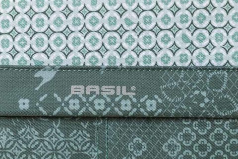 Sakwa miejska pojedyncza BASIL BOHEME CARRY ALL BAG 18L Hook On Systemi, wodoodporna forest green (DWZ)