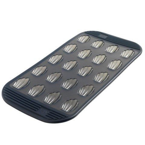 SILIKONOWA FORMA DO MINI MAGDALENEK (NA 20 CIASTECZEK)