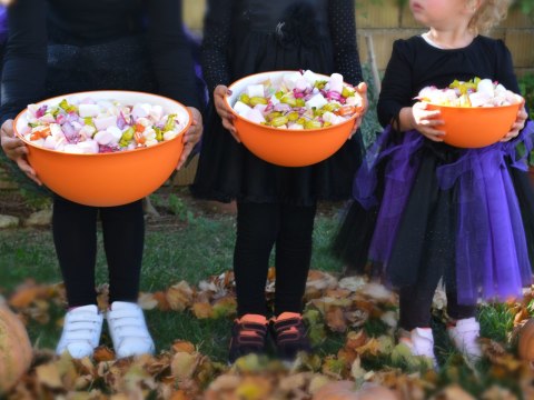 Miska żółta o średnicy 26,5cm