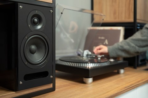 Gramofon Kruger&Matz model TT-602