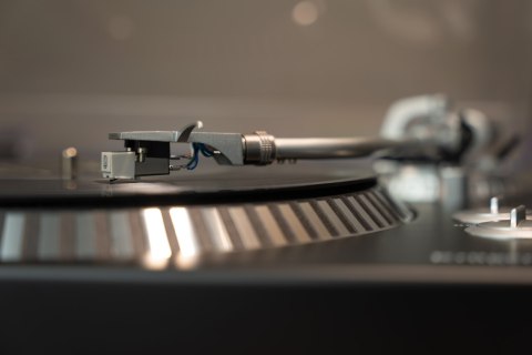 Gramofon Kruger&Matz model TT-602