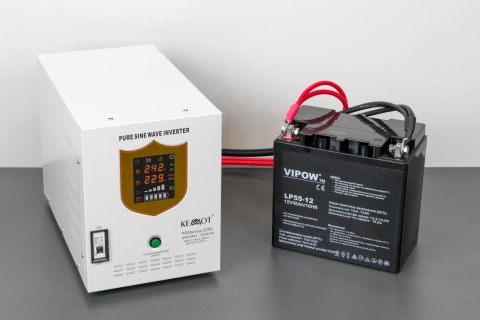 Zasilacz awaryjny KEMOT PROsinus-2200 przetwornica z czystym przebiegiem sinusoidalnym i funkcją ładowania 12V 230V 2200VA/1600W