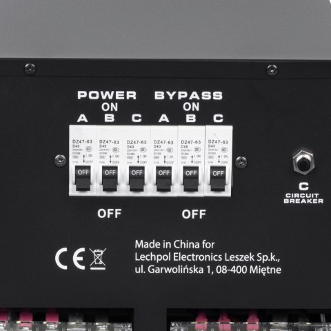 Automatyczny trójfazowy stabilizator napięcia KEMOT PROavr-20k