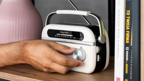 Radio przenośne analogowe Kruger&Matz model KM0826